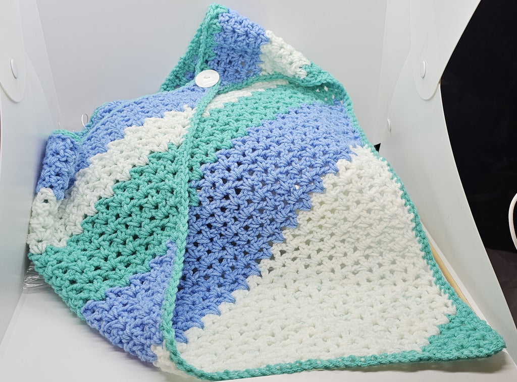 Triangle button scarf
