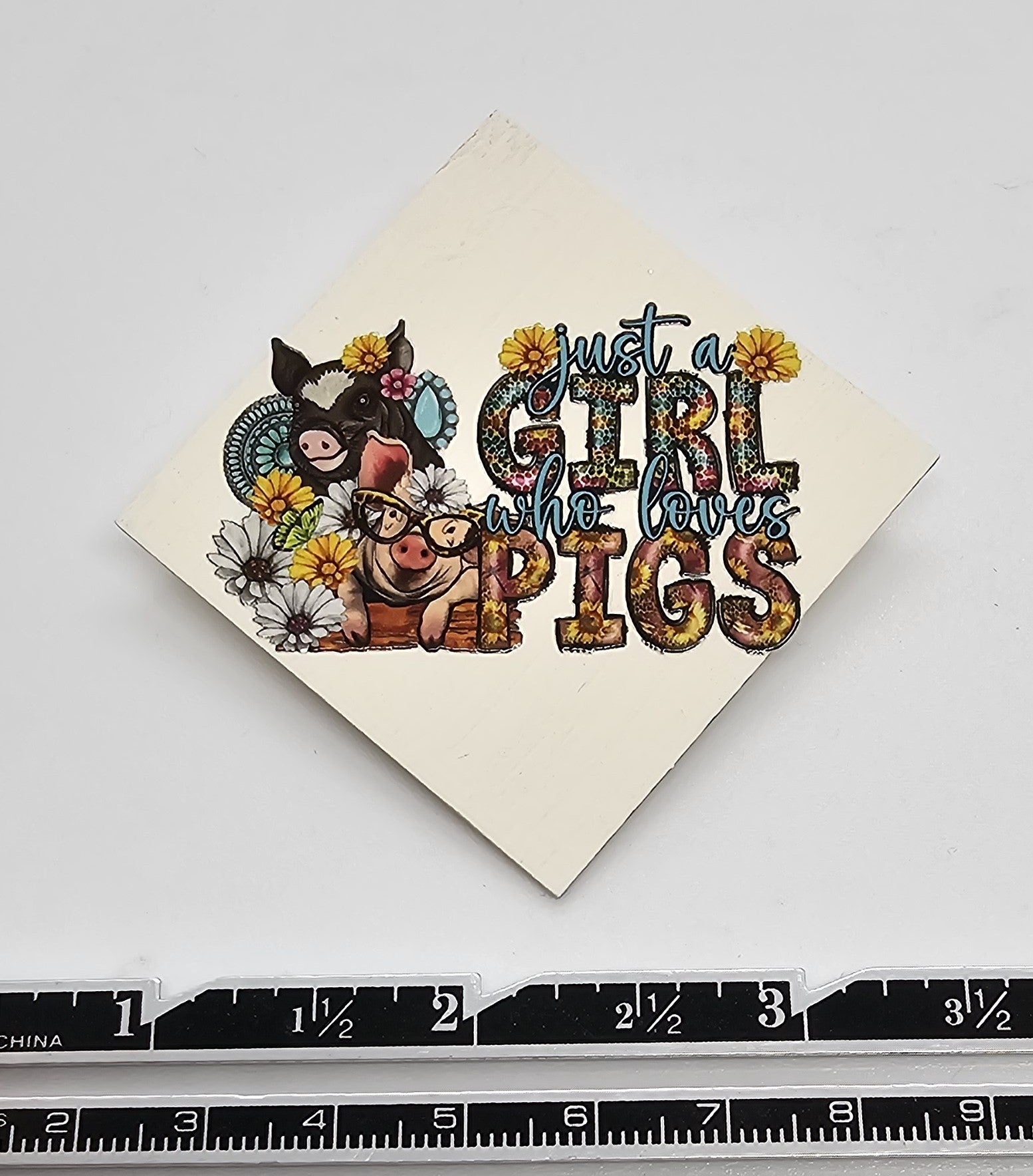 Loves Pigs